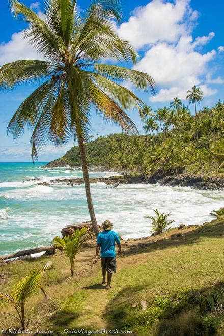 Imagem do guia chegando na linda Praia de Havaizinho.